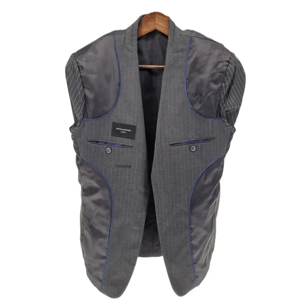 Banana Republic 40R Modern Tailored Fit Gray Pin Strip Blazer Sports Coat Jacket